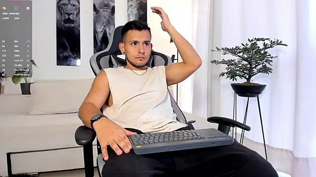 Snapshot of Stud_samu chatting on October 10, 7:35 pm Stud samu online show from October 10, 7:35 pm