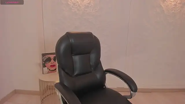 MorganHicks online show from January 8, 8:00 pm