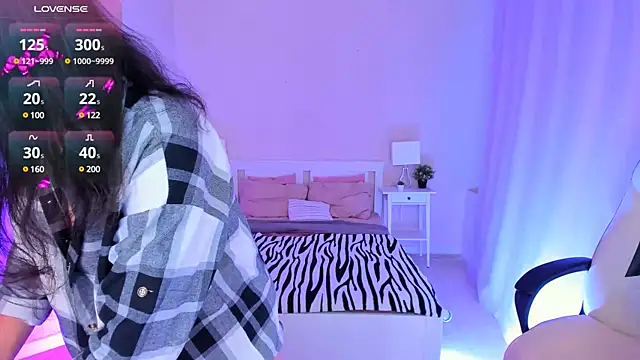 HelenaRegal online show from December 14, 1:49 pm