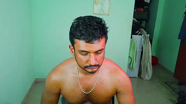 Snapshot of daringcutie chatting on April 11, 7:56 am daringcutie online show from April 11, 7:56 am