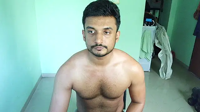 Snapshot of daringcutie chatting on May 10, 10:09 am daringcutie online show from May 10, 10:09 am