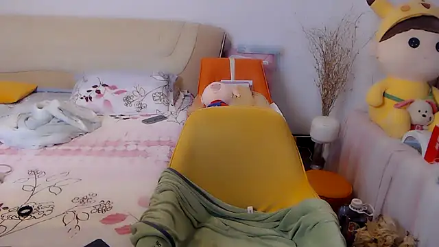 328coco online show from October 19, 4:29 pm