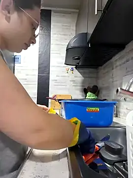 linda-schmidt online show from January 8, 2:56 pm