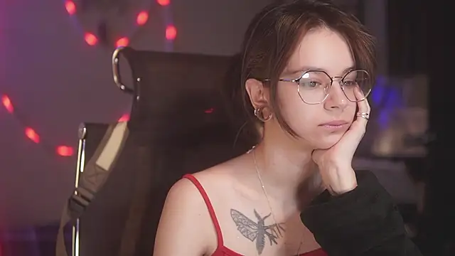 alyssa sweet online show from March 19, 4:49 am