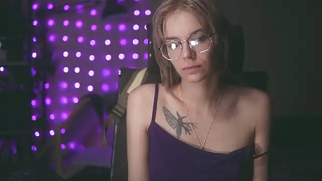 Snapshot of alyssa_sweet chatting on June 5, 6:52 am alyssa sweet online show from June 5, 6:52 am