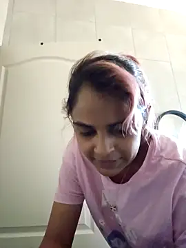 DirtySnowball69 online show from February 11, 7:35 am