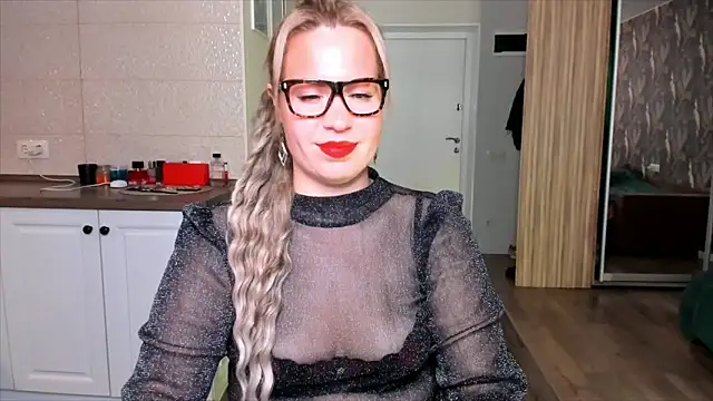 HotTiffani online show from October 19, 8:48 am