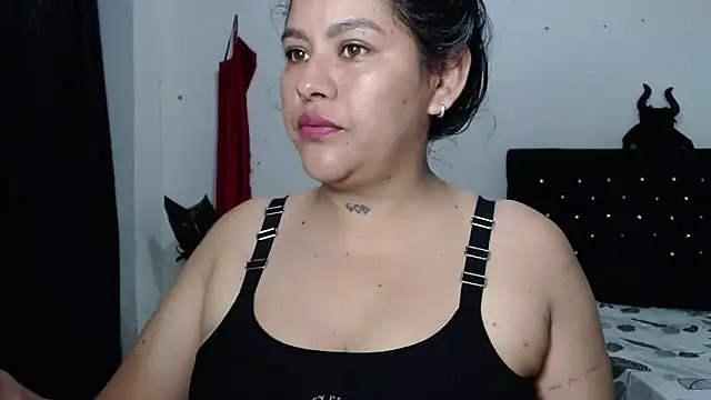 venuz mendoza20 online show from November 12, 1:22 pm