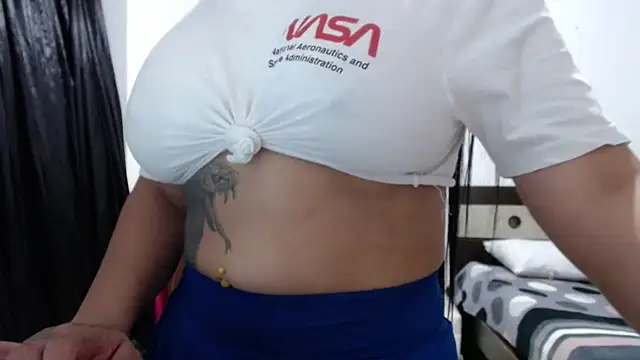 venuz mendoza20 online show from February 17, 2:35 pm