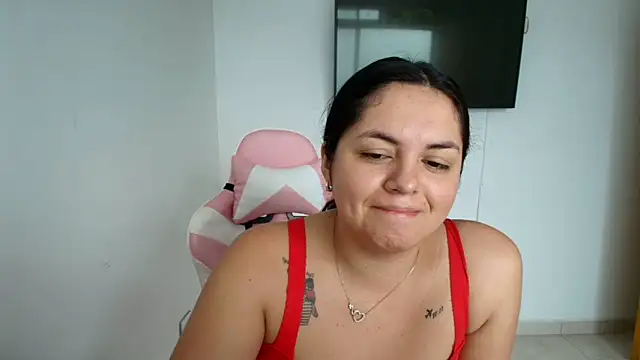 Snapshot of Anal_Milky_Momma chatting on March 3, 12:33 pm Anal Milky Momma online show from March 3, 12:33 pm