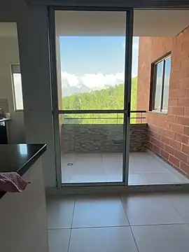 emma andrew1 online show from January 16, 1:37 pm