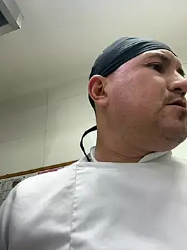 Snapshot of xavier_1988 chatting on January 10, 12:49 am xavier 1988 online show from January 10, 12:49 am