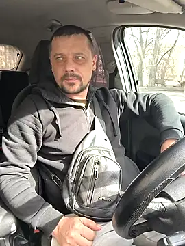 Snapshot of DanielOhCool chatting on March 14, 8:10 am DanielOhCool online show from March 14, 8:10 am