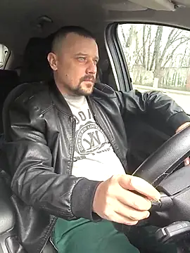 Snapshot of DanielOhCool chatting on March 21, 9:34 am DanielOhCool online show from March 21, 9:34 am