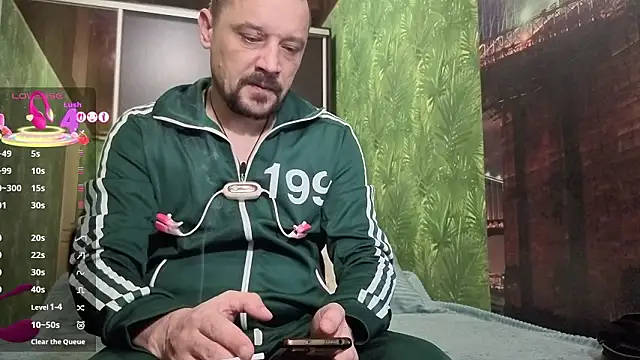 DanielOhCool online show from February 9, 6:17 am