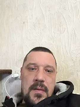 DanielOhCool online show from February 9, 7:07 pm