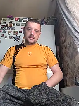 DanielOhCool online show from April 2, 7:17 am