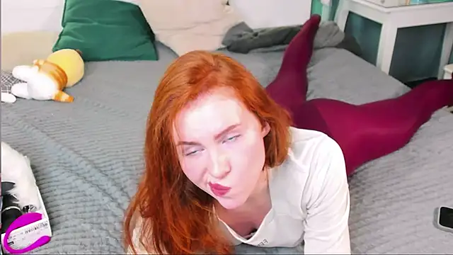 Snapshot of GingerArin chatting on February 14, 2:44 pm GingerArin online show from February 14, 2:44 pm