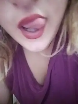 SWEETLUNA077 online show from September 15, 8:20 pm