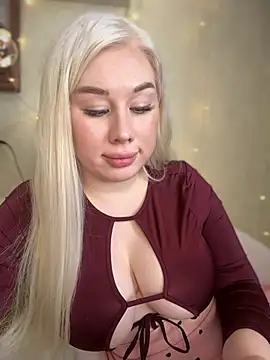 LaraHollywood online show from January 27, 6:30 am