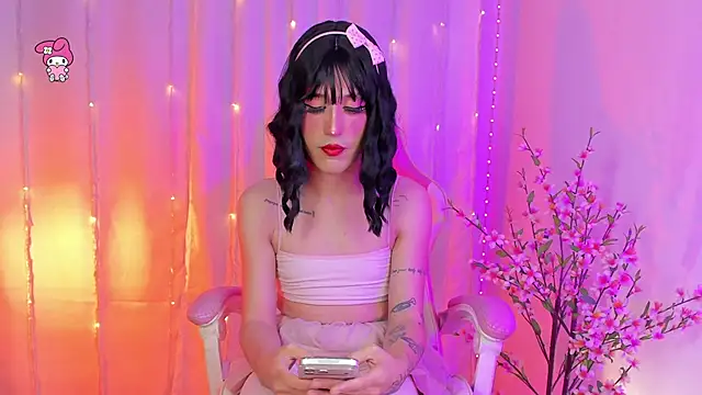 rosseblondee online show from June 21, 6:32 pm