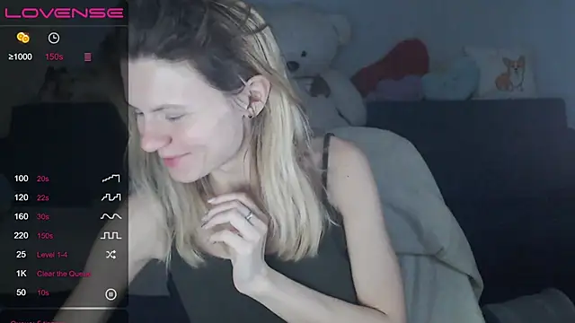 night is dark online show from January 26, 10:35 pm