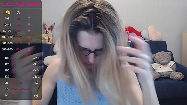 night is dark online show from March 21, 6:07 pm