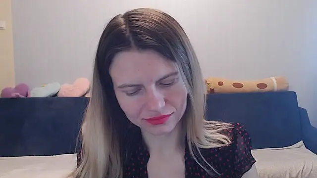 night is dark online show from November 28, 6:21 pm