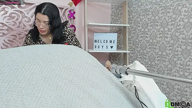 valerie lya online show from January 29, 8:35 pm