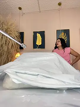 valerie lya online show from October 1, 8:04 pm