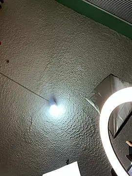 valerie lya online show from January 8, 12:18 pm