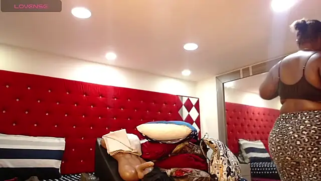 TamyJhonson online show from November 1, 1:24 pm