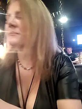 LizaCakes online show from March 6, 3:35 pm