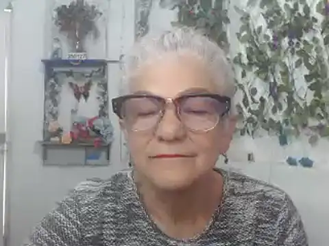 FunnyGrandma online show from February 3, 6:39 pm