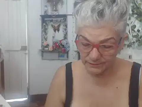 FunnyGrandma online show from February 10, 5:09 pm