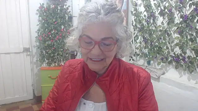 FunnyGrandma online show from November 6, 11:59 pm