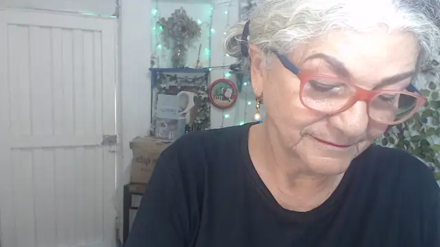 FunnyGrandma online show from December 14, 9:41 pm
