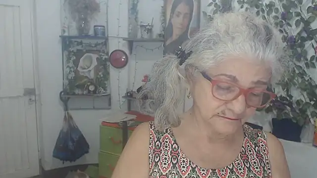 FunnyGrandma online show from February 4, 3:12 am