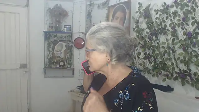 FunnyGrandma online show from February 10, 12:04 am