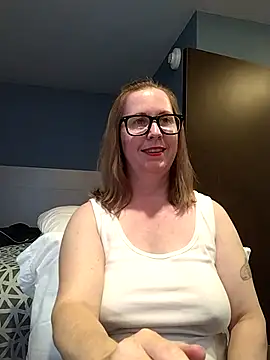 SweetandNaughty1 online show from October 7, 3:25 am