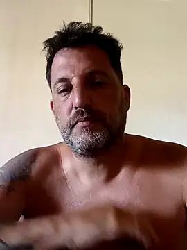 Snapshot of Reload_033 chatting on February 25, 1:10 pm Reload 033 online show from February 25, 1:10 pm