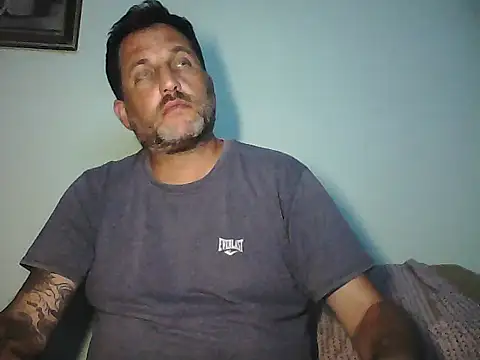 Snapshot of Reload_033 chatting on April 24, 12:13 am Reload 033 online show from April 24, 12:13 am