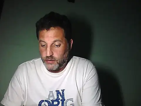 Snapshot of Reload_033 chatting on April 26, 3:48 am Reload 033 online show from April 26, 3:48 am