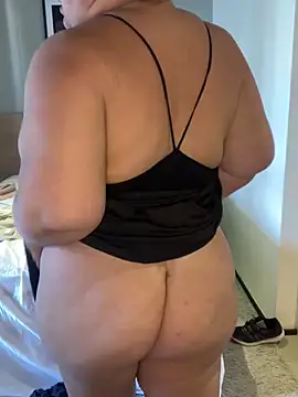 valentinny online show from April 6, 3:35 pm