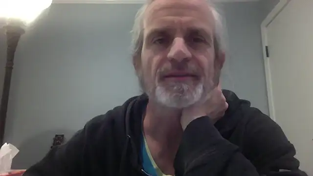 readyforfunxxx online show from December 5, 4:32 am