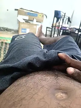 Snapshot of ajind23 chatting on April 15, 9:16 am ajind23 online show from April 15, 9:16 am