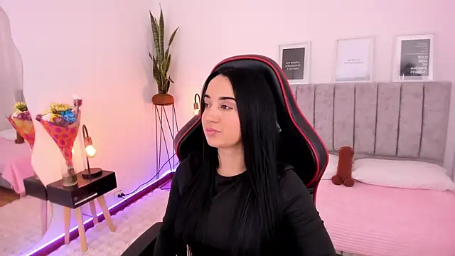 EmmyEvans1 online show from March 11, 7:47 pm