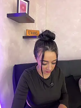 EmmyEvans1 online show from September 19, 7:36 pm