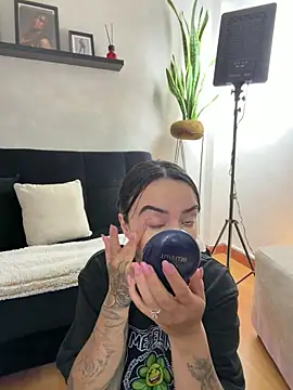 EmmyEvans1 online show from March 14, 3:39 pm