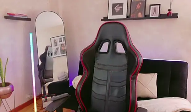 EmmyEvans1 online show from March 30, 7:37 pm